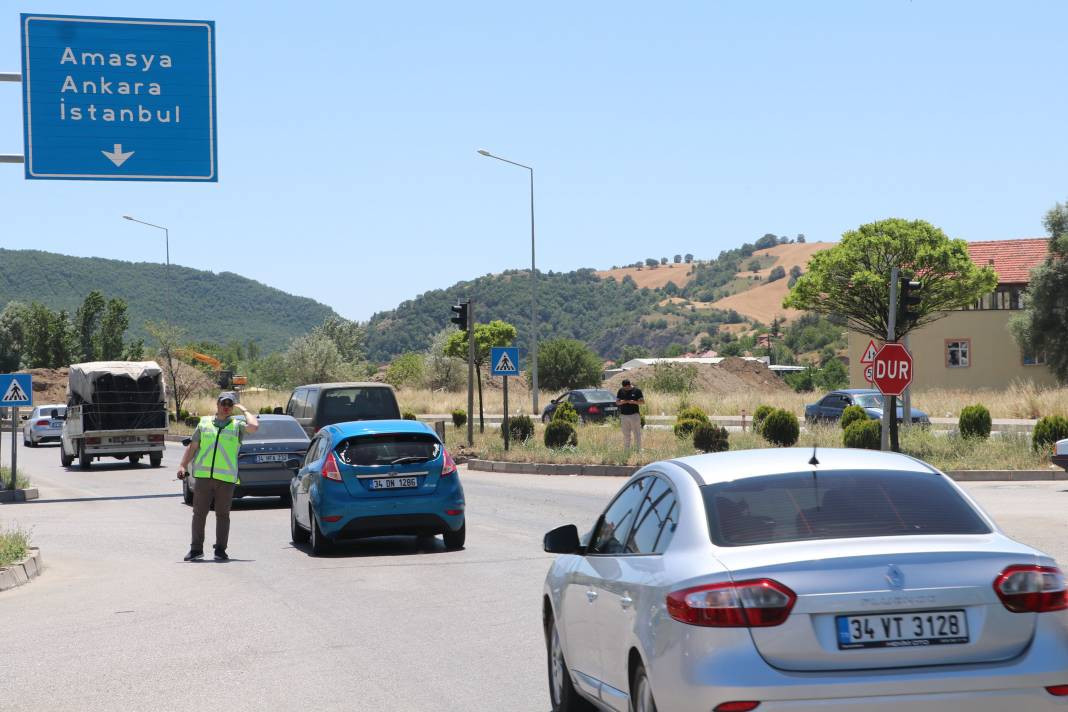 Tatil bitti dönüş çilesi başladı - Resim: 2